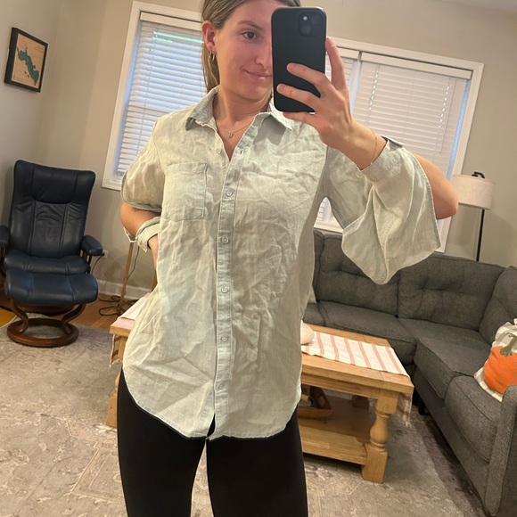 NWT Joe’s Jeans denim light wash split sleeve button down shirt! - Picture 3 of 7